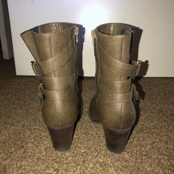 JustFab Olive Green Heeled Above Ankle Booties! - Picture 4 of 8